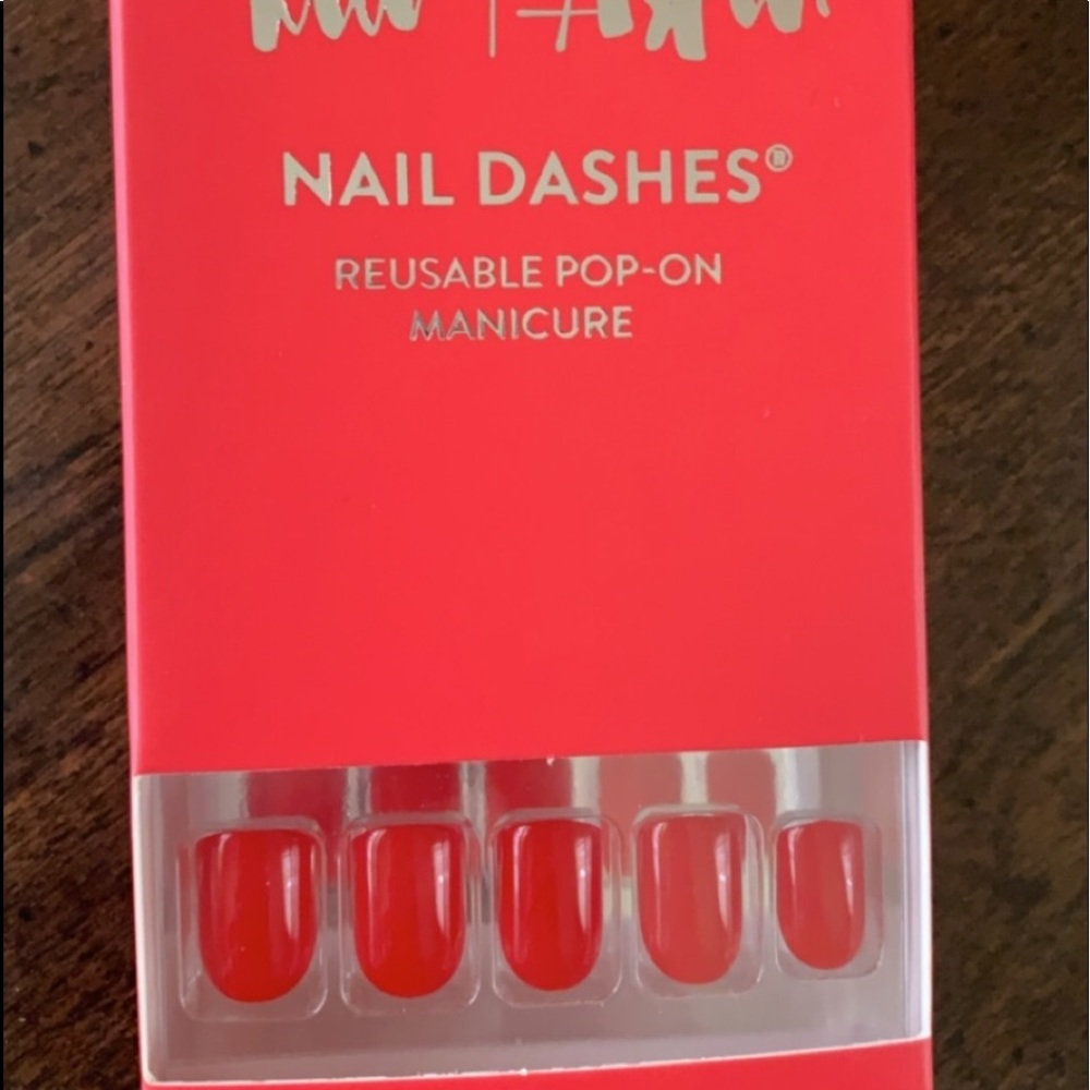 Red aspen nails! These are short in length!